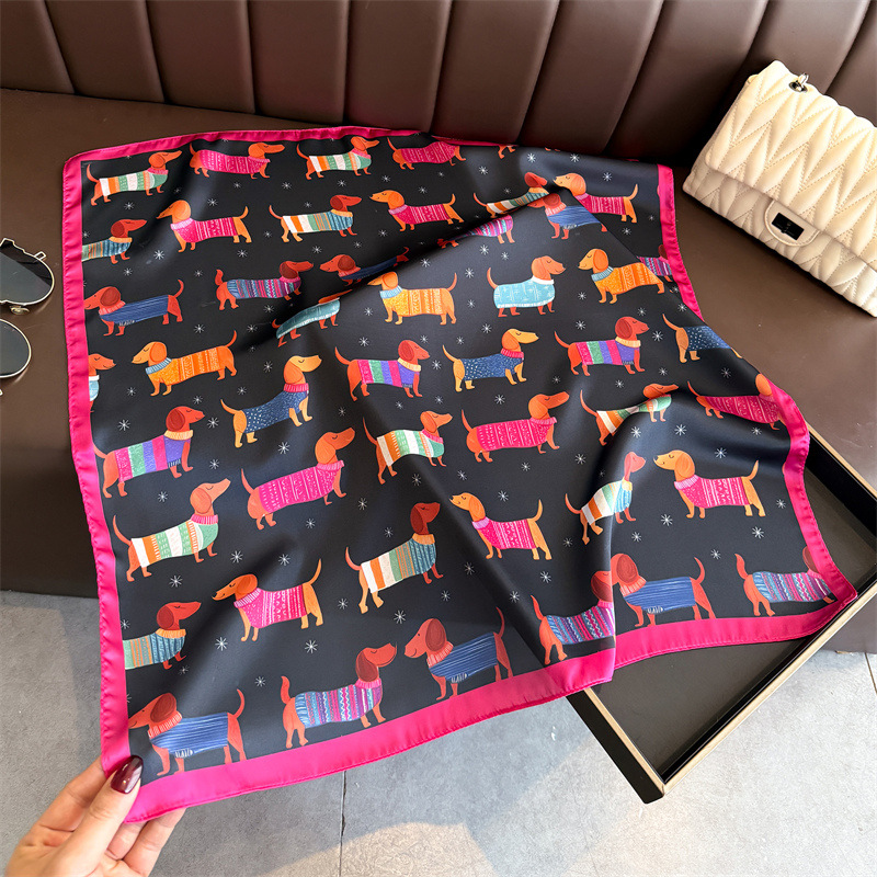 Fashion Wiener Dog Print Banda - Dog Bandana Scarf recension och pris